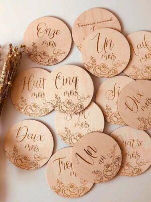 Disque bébé mois de Naissance en bois personnalisé